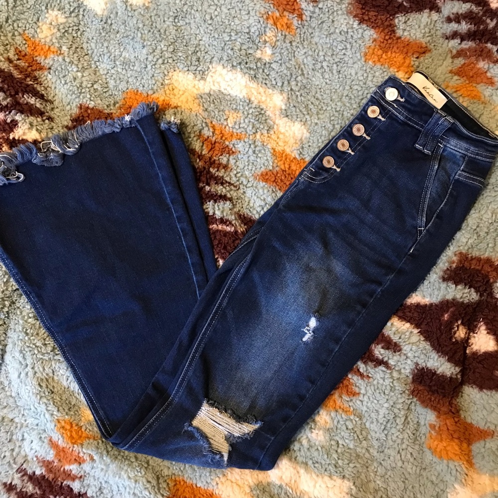 Kancan buttoned high rise flare jeans
